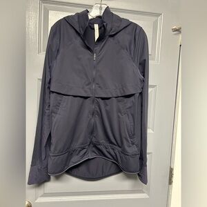 LULULEMON Kicking Asphalt full zip jacket. Navy size 10. Rare!